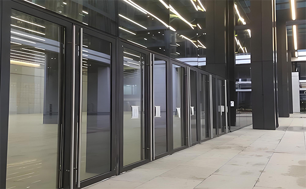 文县玻璃地弹门