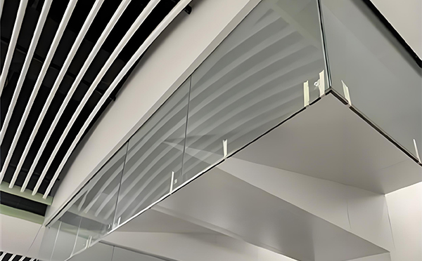 文县玻璃挡烟垂壁