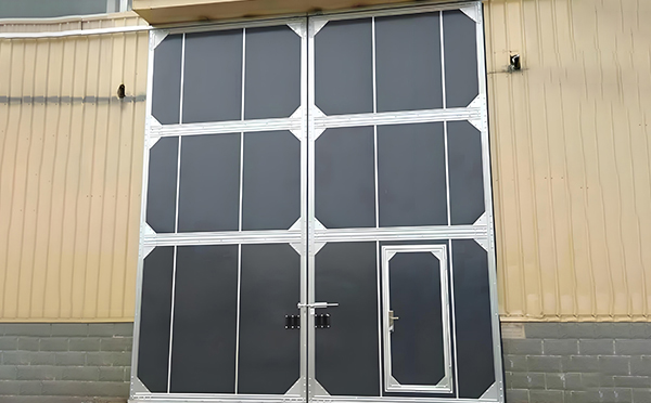 厂房文县工业门选择与维护全解析：提升效率与安全的关键要素