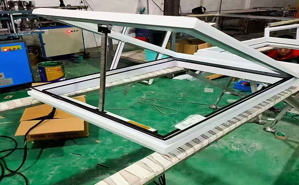 某地下车库出入口文县排烟窗配置工程