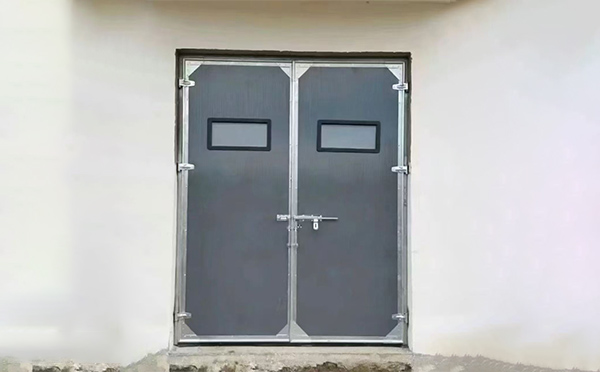 文县工业门在高温作业区域的运行表现