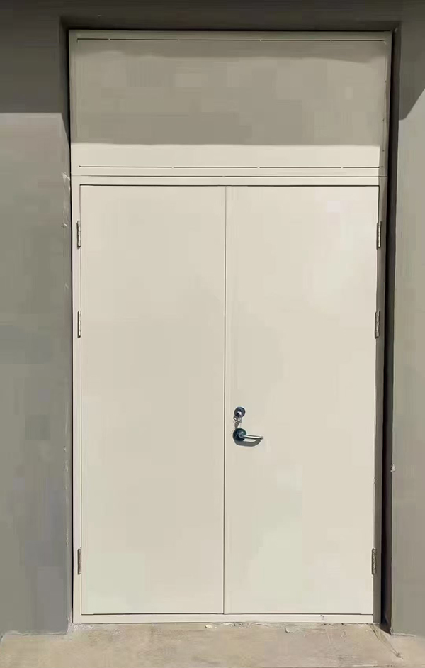 展览馆项目完成大跨度文县防火门安装